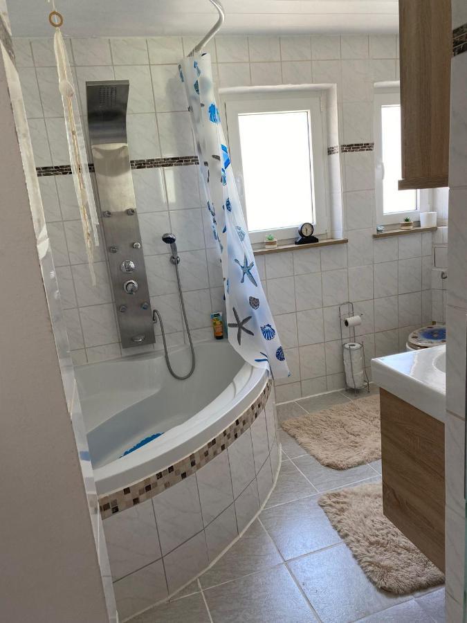 ترويشتلينغن Ferienwohnung Zur Roni المظهر الخارجي الصورة
